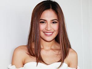 Ibinahagi ni Julie Anne ang kanyang Mass Communication thesis na tungkol sa celebrity fans. Read more. - julie_anne_san_jose__alay_sa_kanyang_fans_ang_ginagawang_school_thesis_1447155656