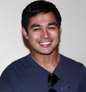 Benjamin Alves shares his experiences as an indie and mainstream actor | GMANetwork.com - Entertainment - Home of Kapuso shows and stars - Articles - benjamin_alves_shares_his_experiences_as_an_indie_and_mainstream_actor_1381813309