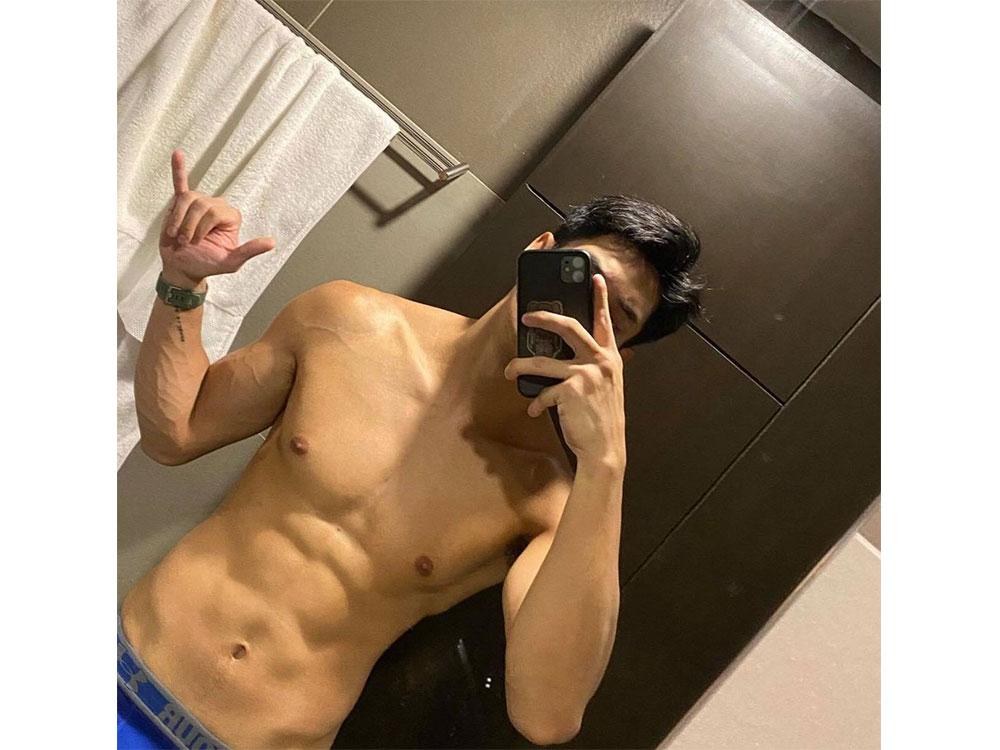 Look Shirtless Photos Of Kapuso Hottie Luis Hontiveros Gma Entertainment