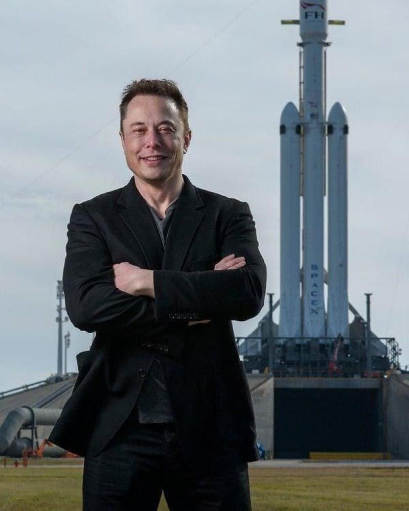 elon musk is now the world"s richest person