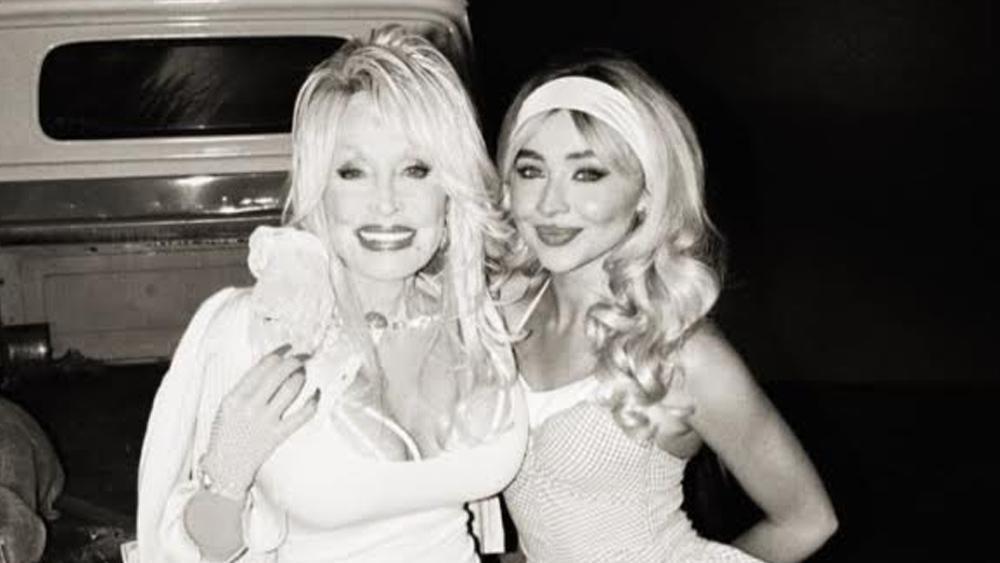 Sabrina Carpenter honors late Dolly Parton with heartfelt tribute