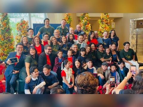'A Christmas Carol' lights up Manila's theater stage