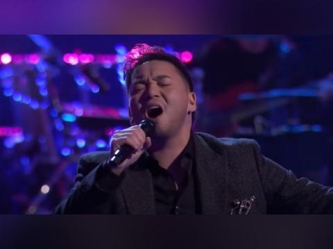 Fil-Am singer Sofronio Vasquez gets standing ovation at 'The Voice' USA | GMA Entertainment