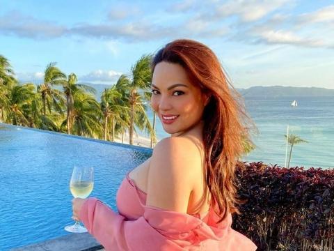 KC Concepcion leaves her house after 63 days | GMA Entertainment
