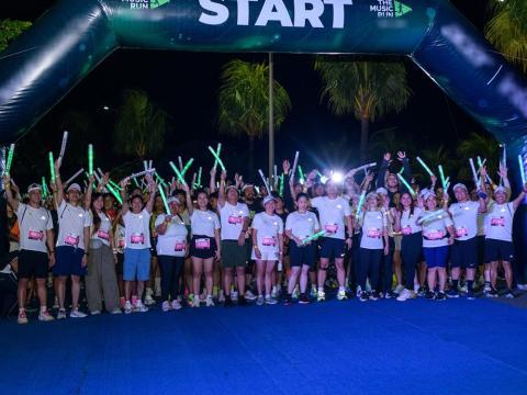 Over 4,000 runners turn MOA Complex into moving dance floor