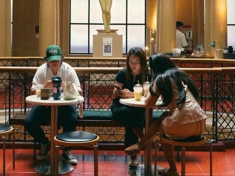 Check out this cafe inside the National Museum of Fine Arts
