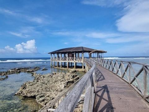 General Luna LGU releases statement after foreign tourists allegedly attack local business owners