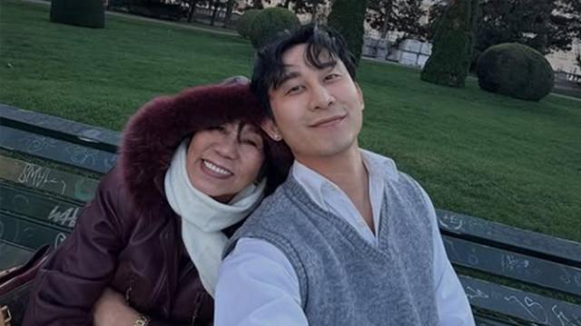 Bont Bryan, natupad ang pangarap na Europe trip ng ina