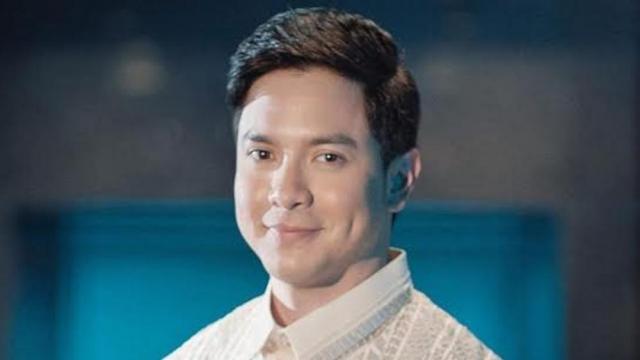 Alden Richards recognized at the 11th EdukCircle Awards