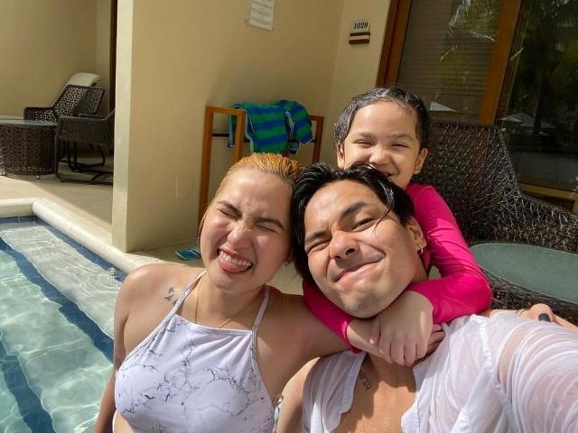 kristoffer martin with AC banzon and daughter