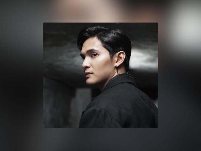 Ruru Madrid in Black Rider