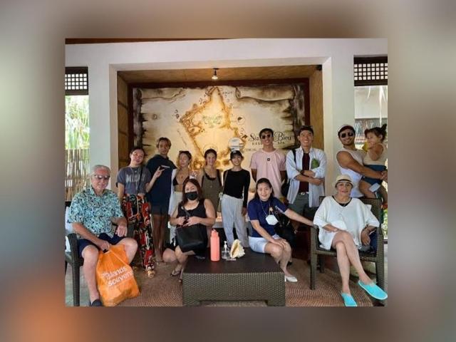 Derek Ramsay and Ellen Adarna clan 