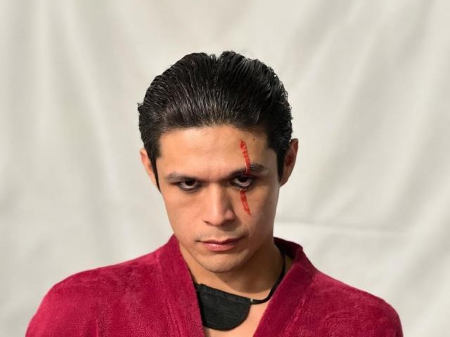 Ruru Madrid at Jon Lucas