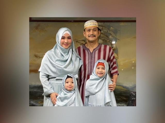 Robin Padilla and family