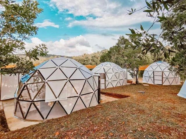 glamping sites near manila