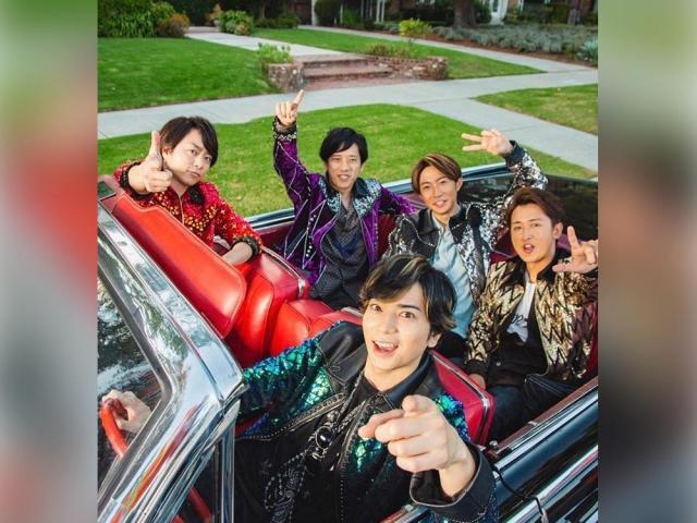 Arashi reads Little Red Riding Hood