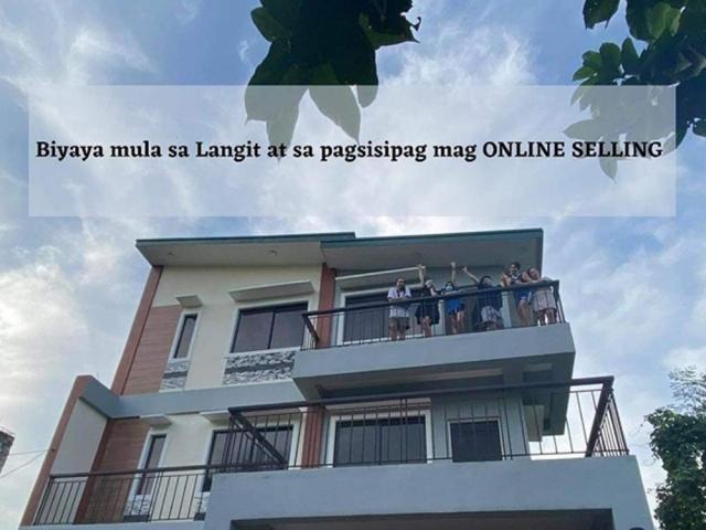 Lovely Abella and Benj Manalo