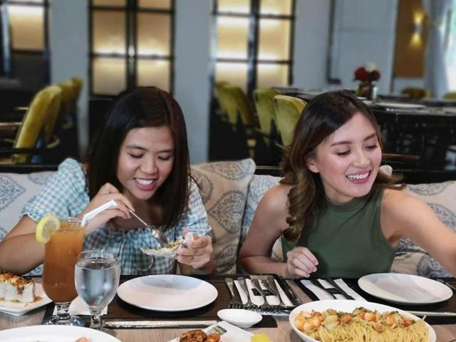 Arra San Agustin cute moments with a lucky fan