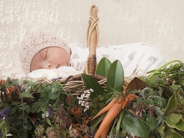 Baby Dahlia DIY easter photoshoot