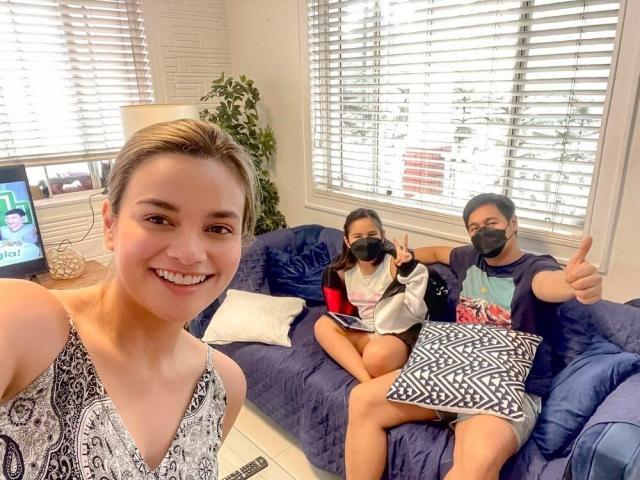 Yasmien Kurdi and family