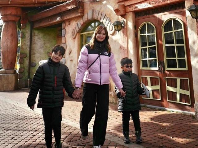 Sarah Lahbati Zion and Kai