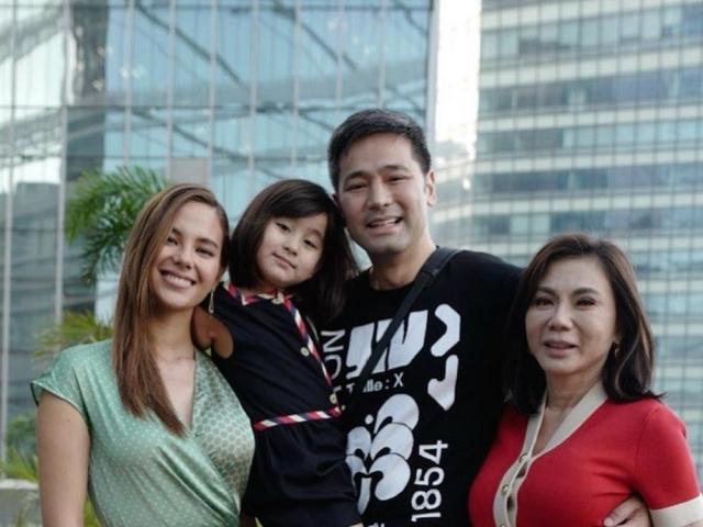 Vicki Belo Catriona Gray in Milan Fashion Week