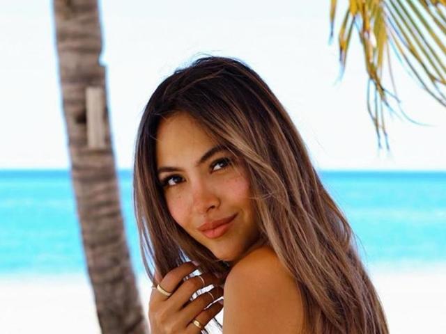 Maggie Wilson nude beach photo