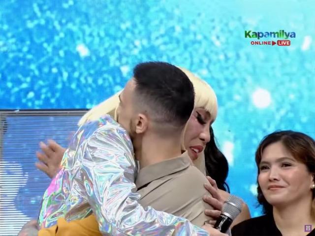 Vice Ganda and Billy Crawford 
