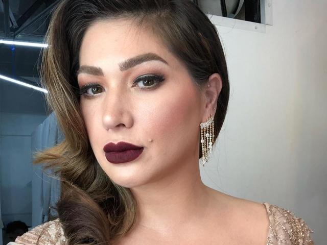 Jackie Forster reacts to monkey gesture of Arwind Santos toward import Terrence Jones