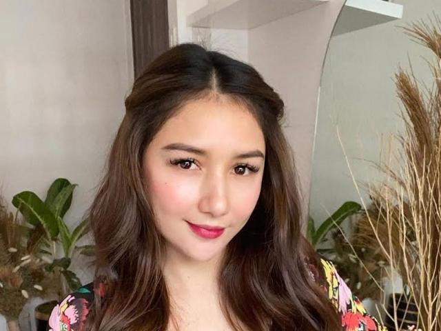 faye lorenzo on hangout