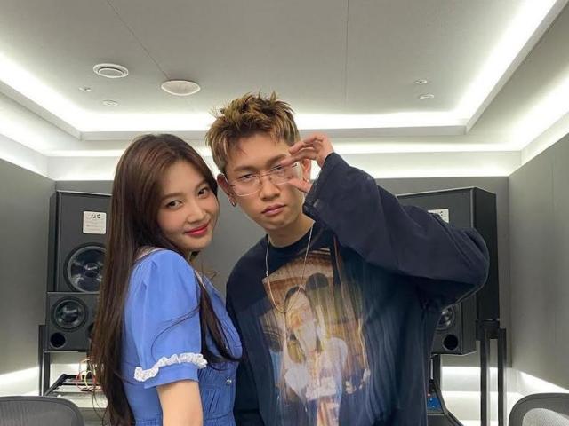 Red Velvet Joy and Crush