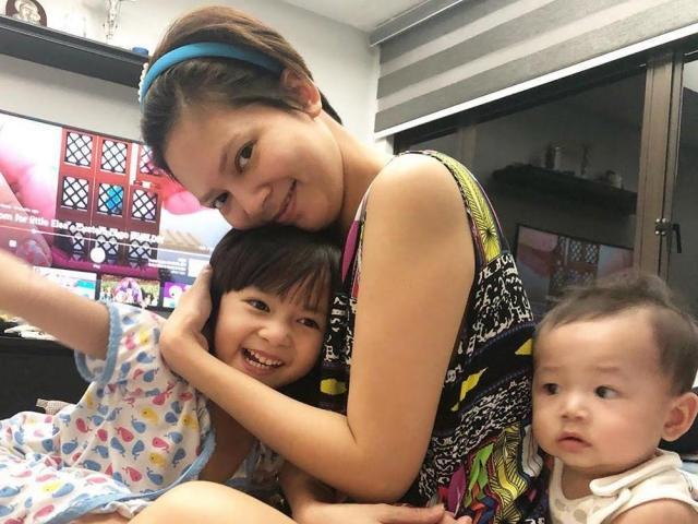 Chynna Ortaleza with children
