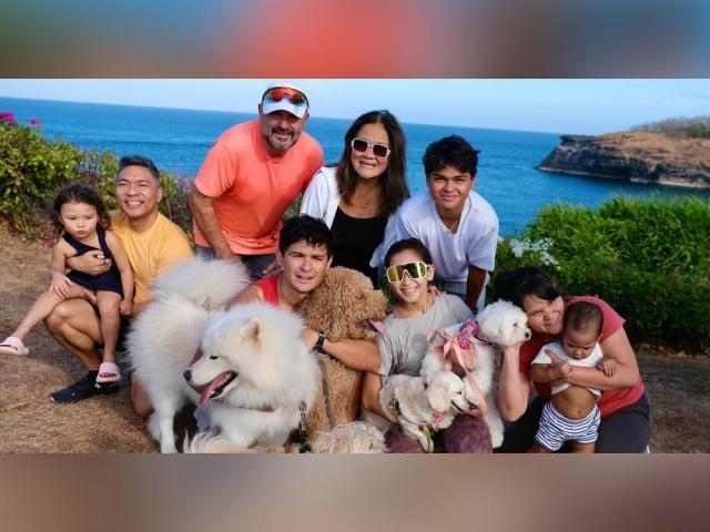 Matteo Guidicelli and family