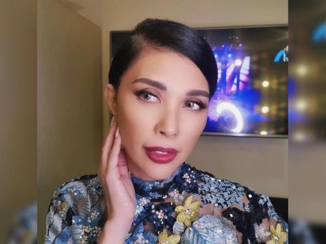 Pops Fernandez dances in Twogether Again concert