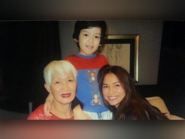 Jennylyn Mercado and Mommy Lydia with Alex Jazz