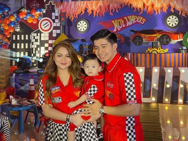 Rodjun Cruz Dianne Medina and Baby Joaquin Illustre