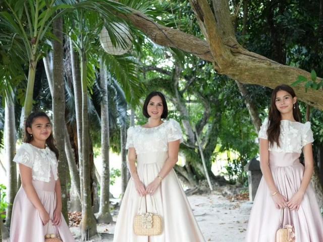 Chesca, Kendra, and Scarlett Kramer