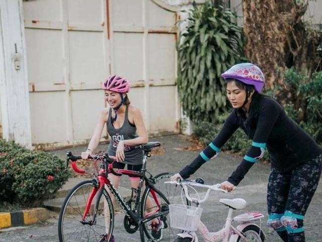 Jennylyn Mercado and Alex Gonzaga in a vlog