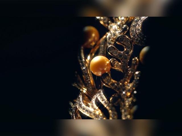 Miss Universe Philippines crown