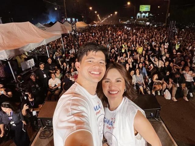 Julie Anne San Jose and Rayver Cruz