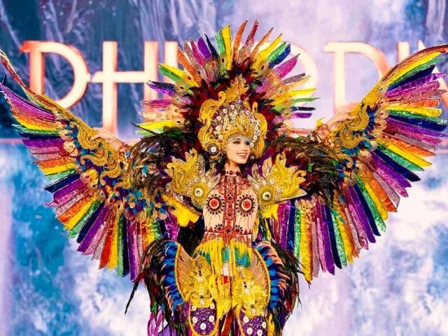 Nikki de Moura national costume at Miss Grand International