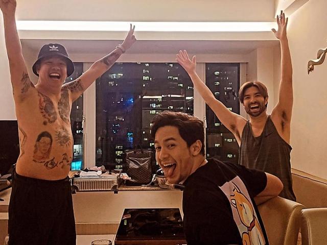 Alden Richards reunites with Joross Gamboa and Jeffrey Tam