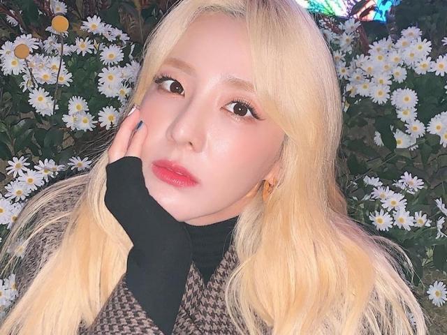 Sandara Park thanks G Dragon 