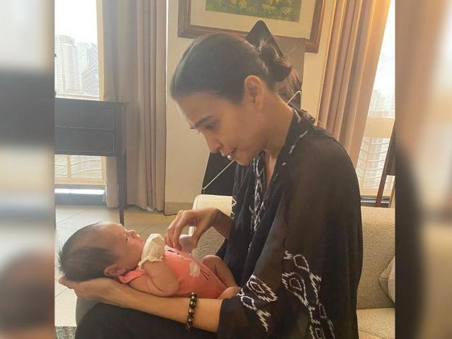 Assunta de Rossi with Jules Ledesma