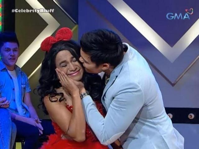 Dingdong Dantes kissing Boobay
