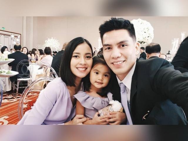 JC Intal and family