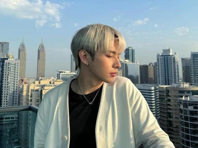 SB19 Justin performs