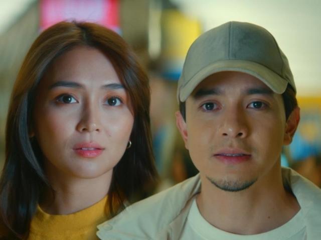 Alden Richards and Kathryn Bernardo in Hello Love Again