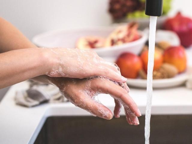 Cleaning materials as Christmas gifts