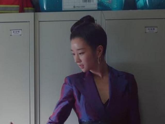 kim soo hyun shirtless scene